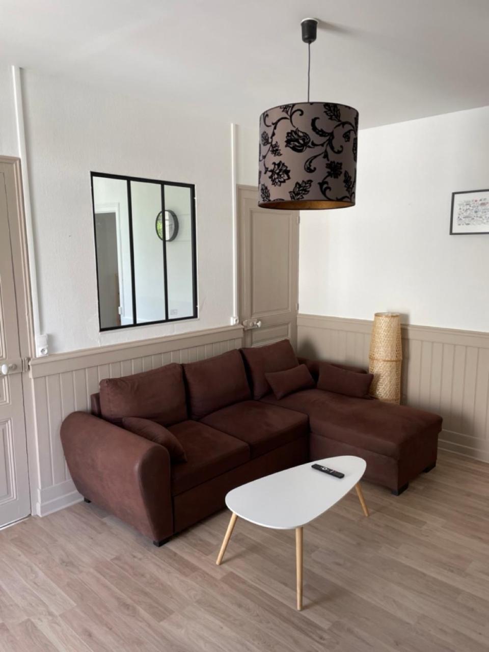 לונס-לה-סונייה Location La Ferte, Calme Et Proximite Centre Ville Classe 3 Etoiles מראה חיצוני תמונה