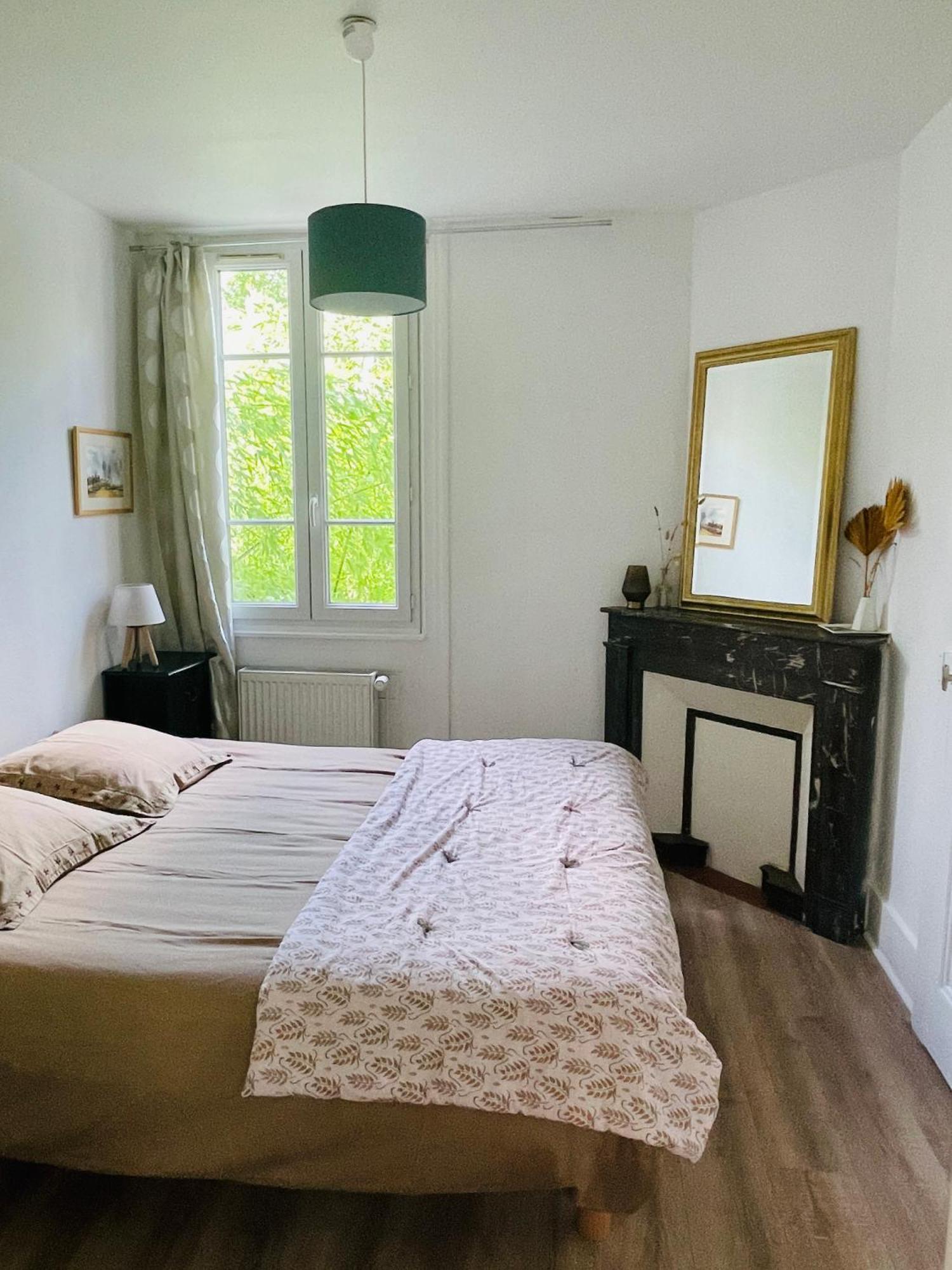 לונס-לה-סונייה Location La Ferte, Calme Et Proximite Centre Ville Classe 3 Etoiles מראה חיצוני תמונה